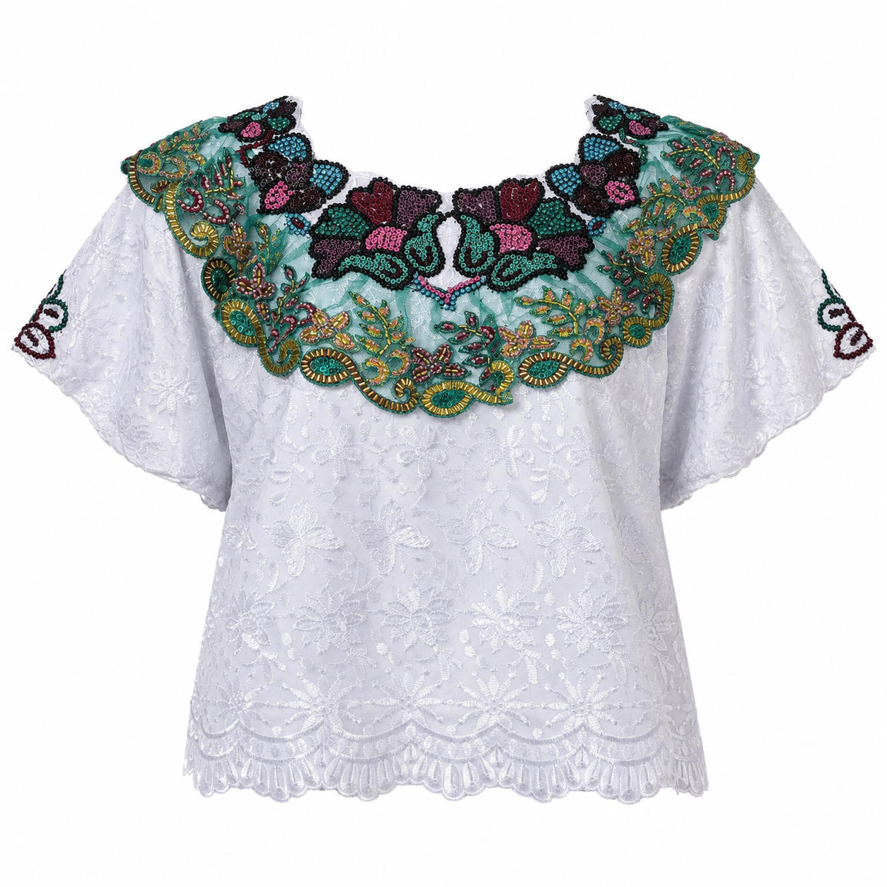Blusa con bordado típico