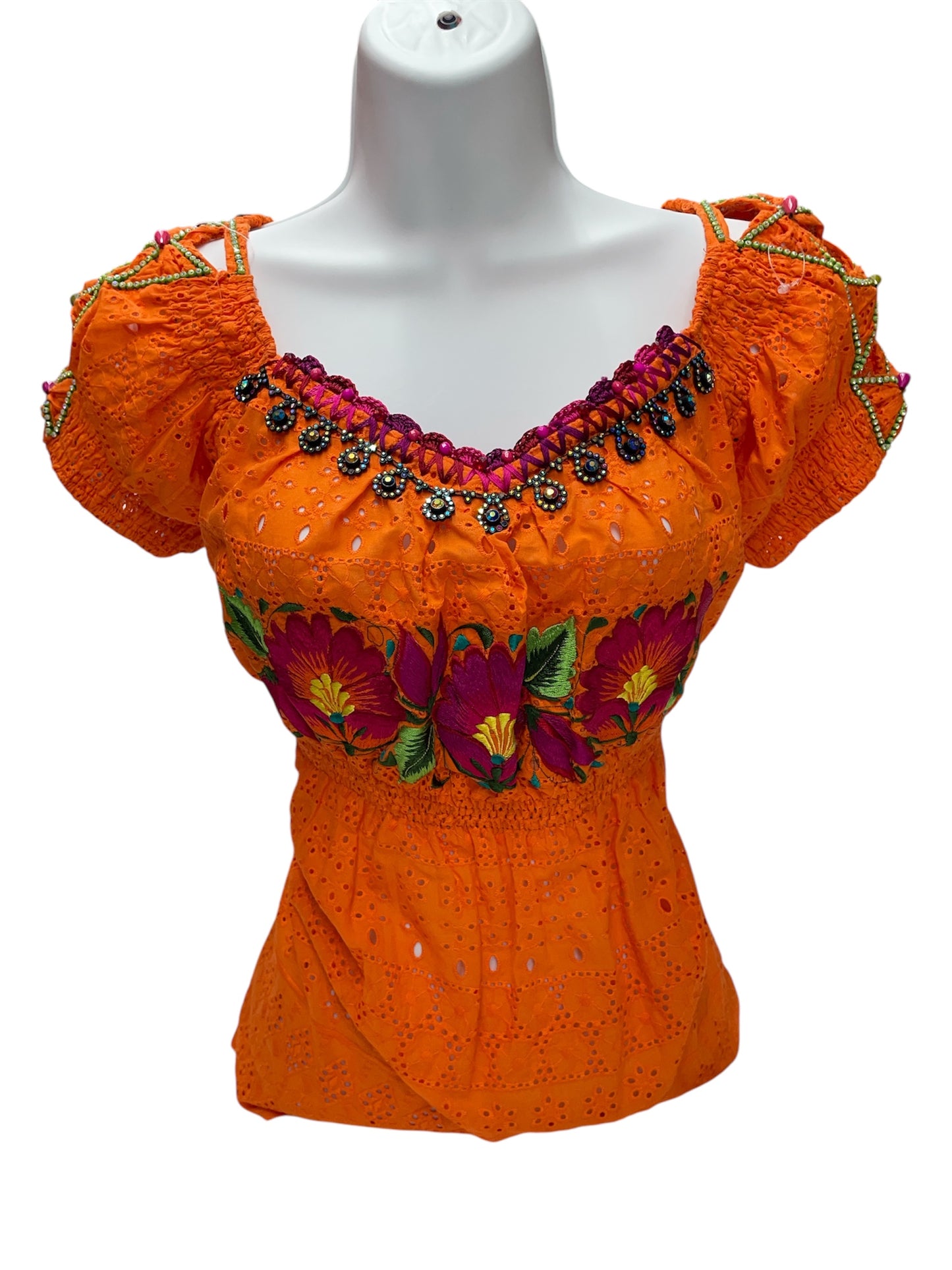 Blusa para combinar con tu traje típico